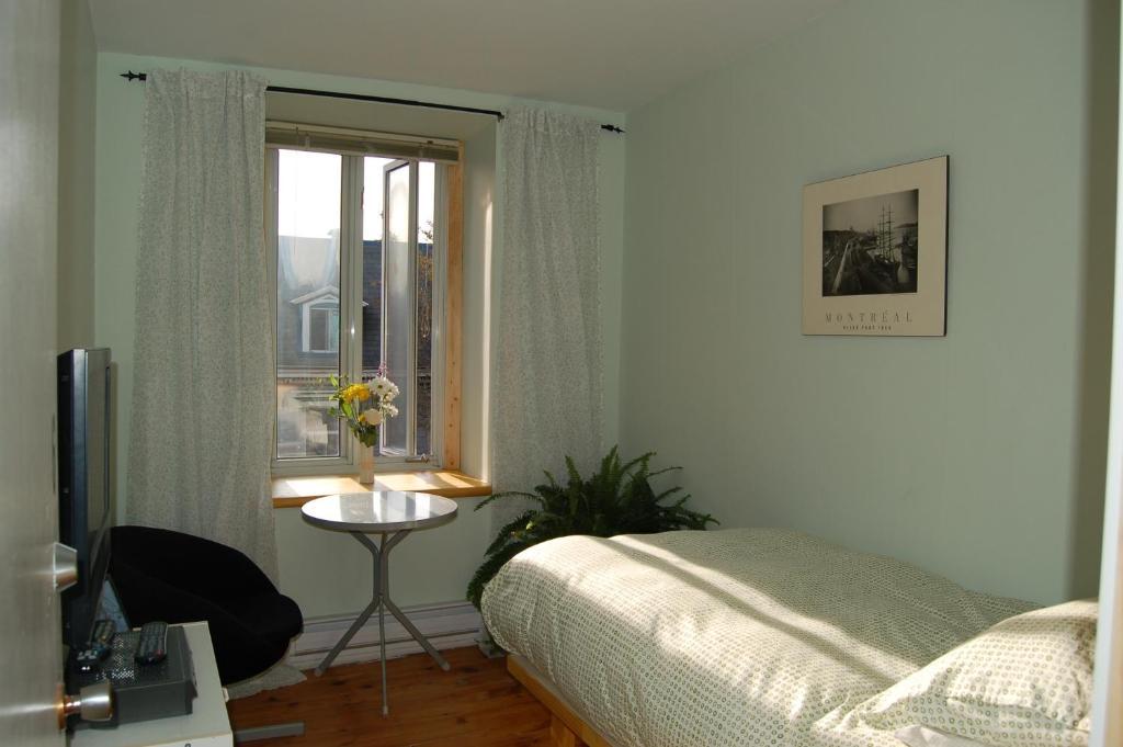 Le Chasseur Bed & Breakfast Montreal Pokoj fotografie