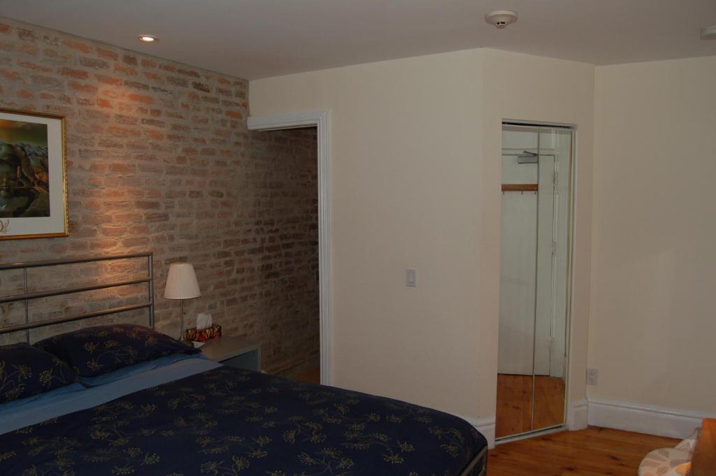Le Chasseur Bed & Breakfast Montreal Pokoj fotografie